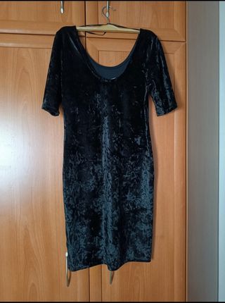 Vestido negro. Lefties. Fiesta