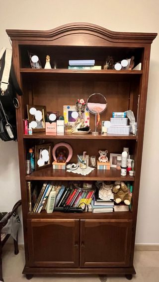 SOLO Estantería de madera para dormitorio