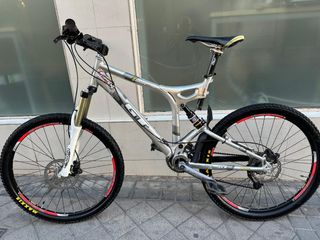 Bicicleta de Montaña GT