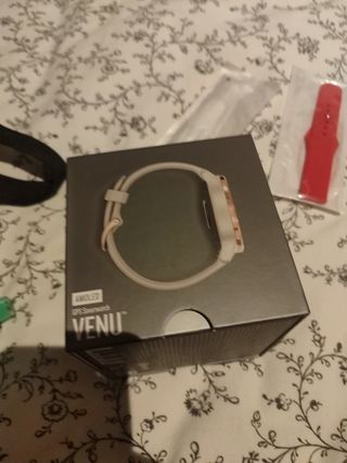 Garmin Venu GPS Smartwatch Rose Gold