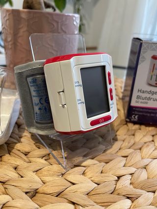 Tensiometro de muñeca Scala SC6400