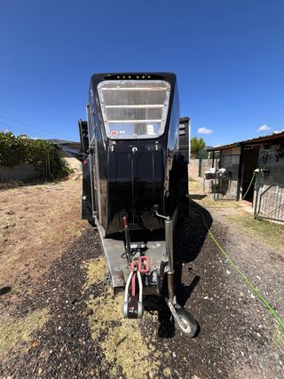 Van de transporte de caballos