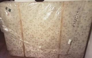 Cama de matrimonio con funda