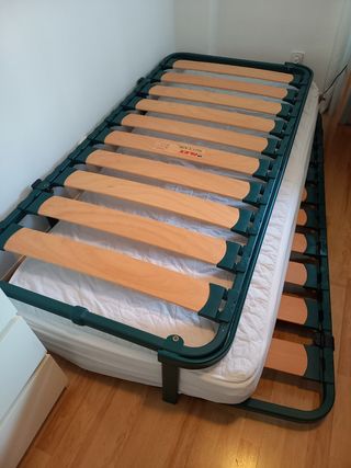 Cama kanguro +  2 colchones 90cm 