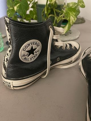 Converse piel serpiente talla 38