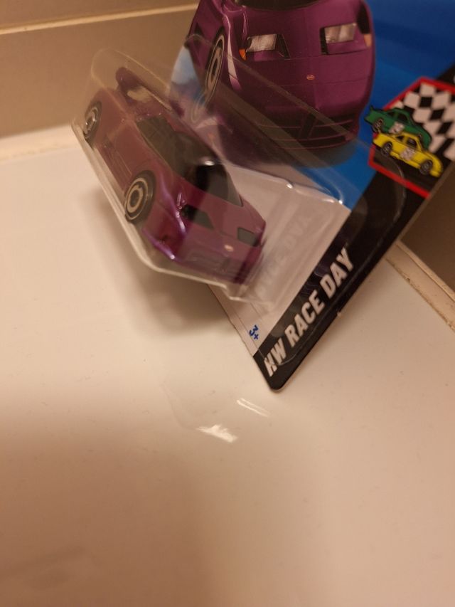 Hot Wheels '94 Bugatti EB110 SS Morado