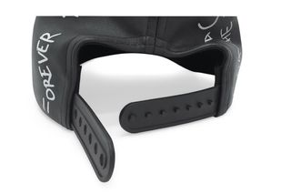 Nueva- Gorra negra graffiti