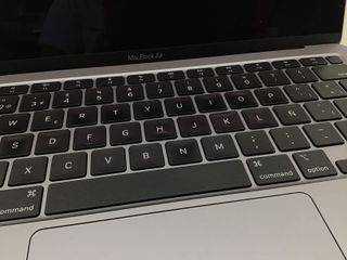 portatil apple apple macbook air m1 8-core 3.2/8 13 (2020) (a2337)