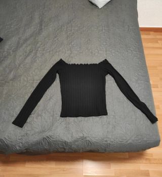 Jersey negro manga larga escote Bardot