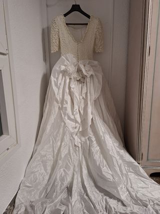 Elegante vestido de novia