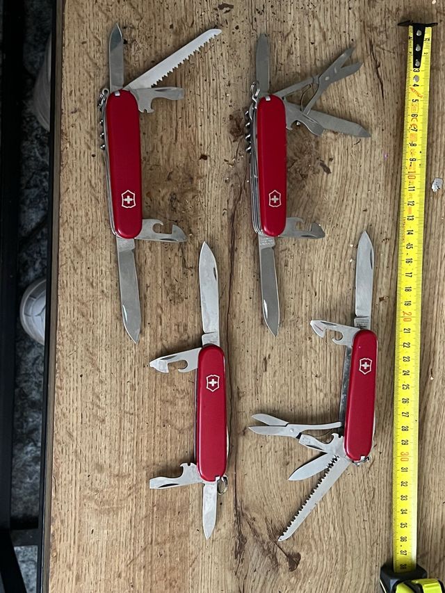 Coltello multiuso Victorinox rosso 4 pezzi