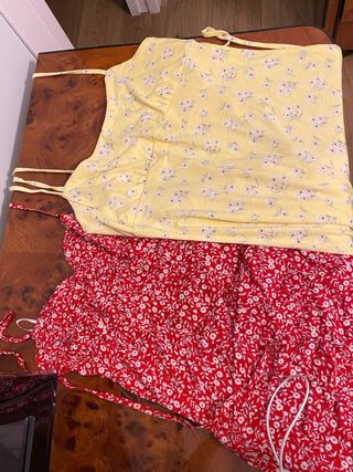 Set 2 vestiti estivi corti con lacci