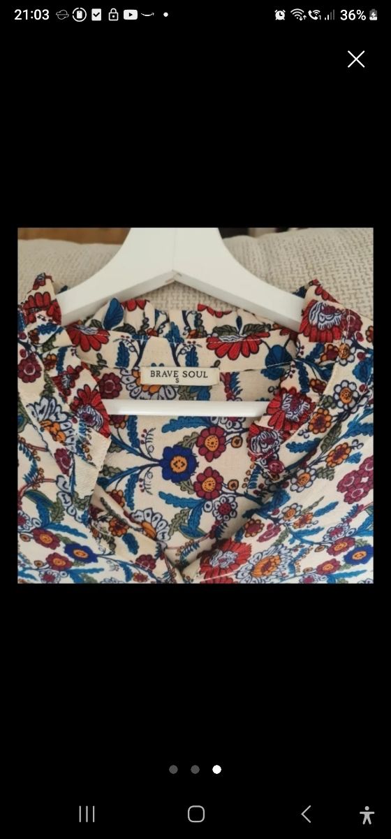 Camisa Brave Soul flores talla S