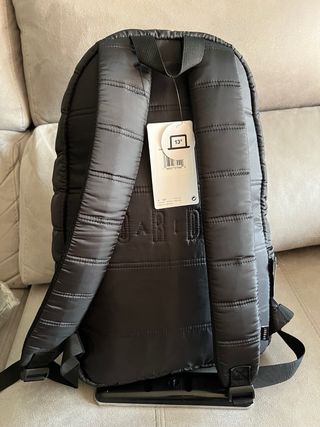 Mochila Jordan acolchada negra nueva
