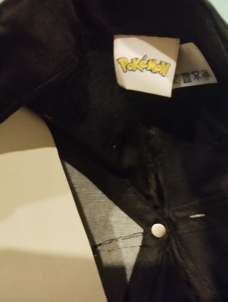 Gorra Snapback Pikachu Negra y Amarilla