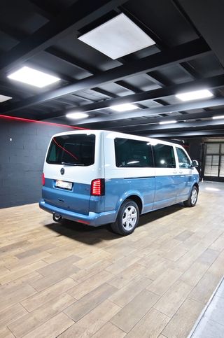 Volkswagen Caravelle 2013