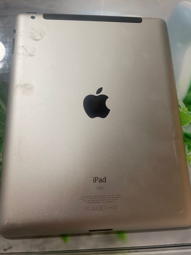 iPad Apple 32GB Dorado/Plateado