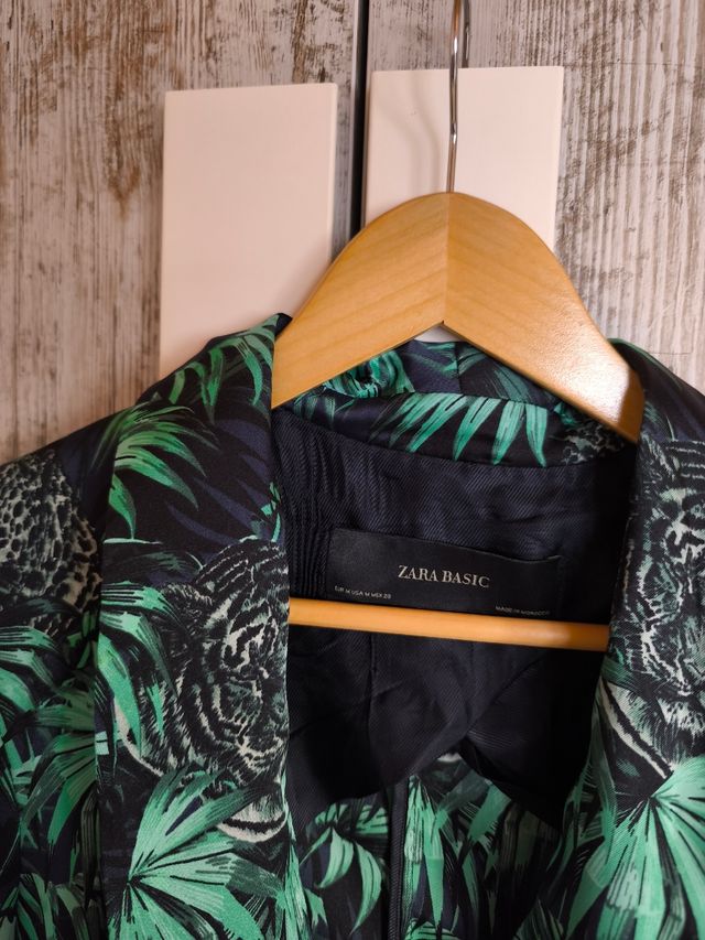 Blazer Zara Estampado Animal Print Talla M