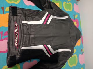 Chaqueta de moto Ixon mujer piel búfalo