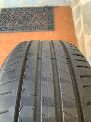 Neumáticos 215/55 R17