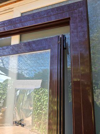 Puerta corredera de aluminio