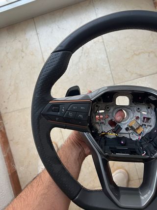 Volante Cupra Negro Perforado