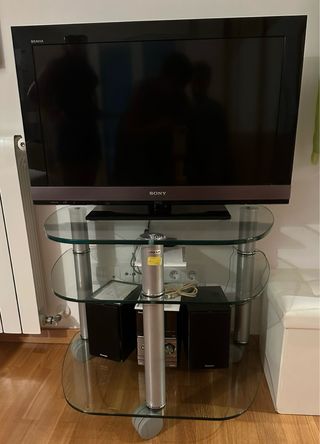 TV Sony Bravia y Mueble Cristal