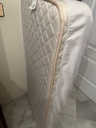 Cuna de viaje con colchón