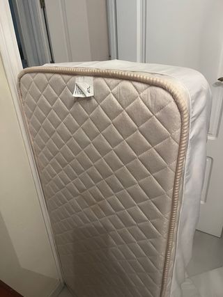 Cuna de viaje con colchón