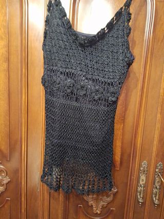 Top negro ganchillo flores talla M