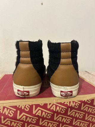 Botines Vans SK8-Hi Negro Pelo