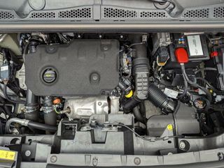 Peugeot Rifter ACTIVE PACK BLUEHDI 100 CV 6V