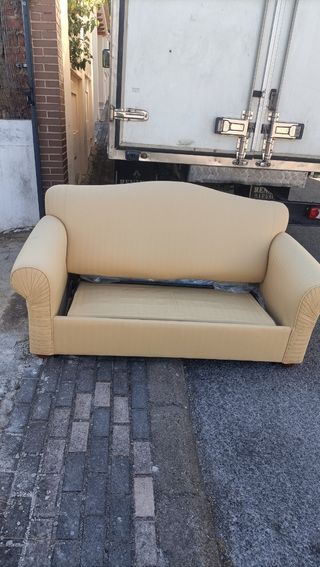 Sofá Cama Beige Antiguo + 20€ trasporte en BADAJOZ
