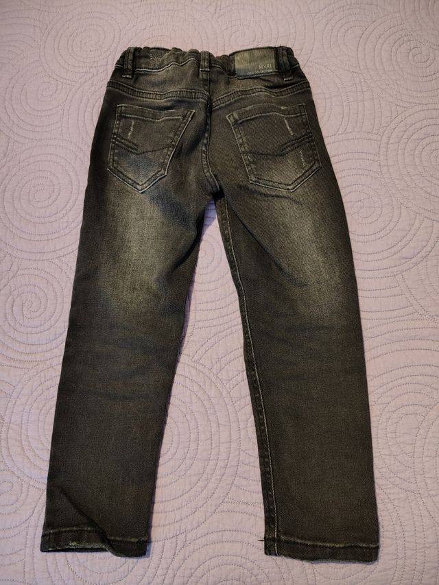 Pantalón vaquero niño