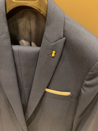 Traje de hombre azul marino 
