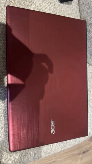 Acer Aspire E5-523 Negro/Rojo