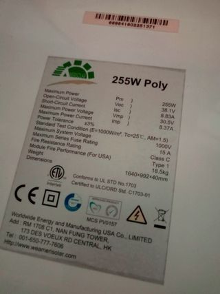 Tres Placas solares  fotovoltaica