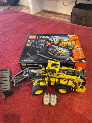 LEGO Technic 42030 Volvo L350F