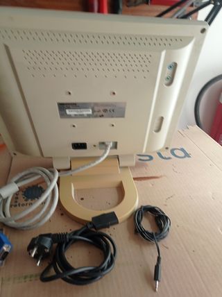 Monitor Medion Flat Pro 15