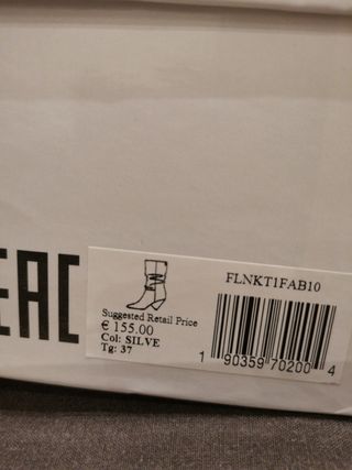 Botines Guess Plata chollo