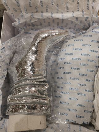 Botines Guess Plata chollo