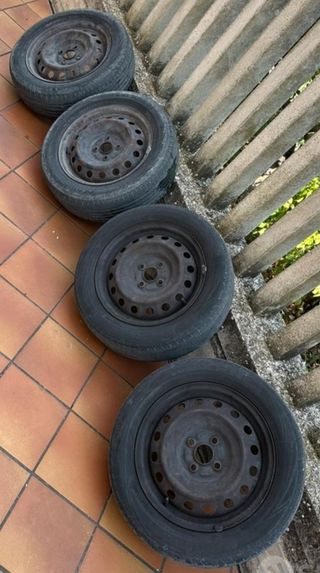 Cerchi gomme estive michelin 185/60 R15 84H Yaris