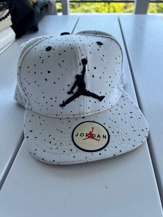 Gorra Jordan x Nike Air blanca moteada