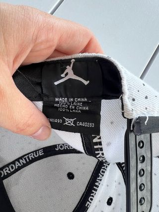 Gorra Jordan x Nike Air blanca moteada