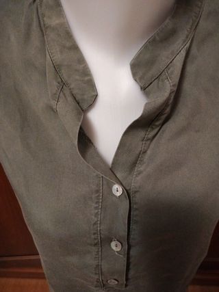 Camicia smanicata verde militare