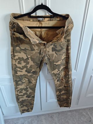 Pantalones Camuflaje Talla 32
