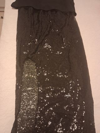 Falda de lentejuelas negra + regalo de top negro.