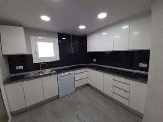 se hacen cocinas a medidas muy baratas y a su gust