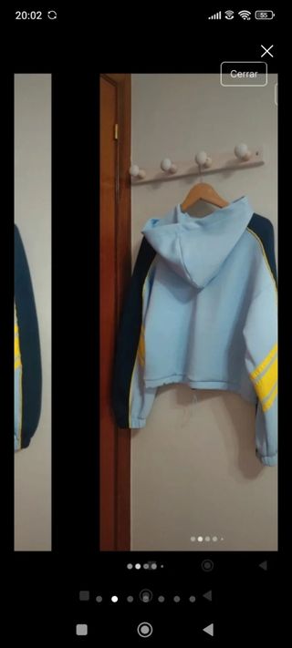 Sudadera Bershka azul y amarilla Talla S