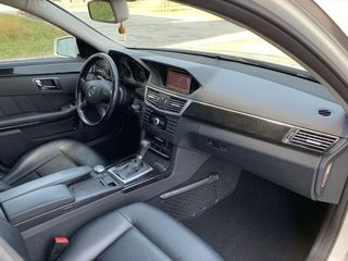 Mercedes-Benz E220 CDI 2009 Avantgarde